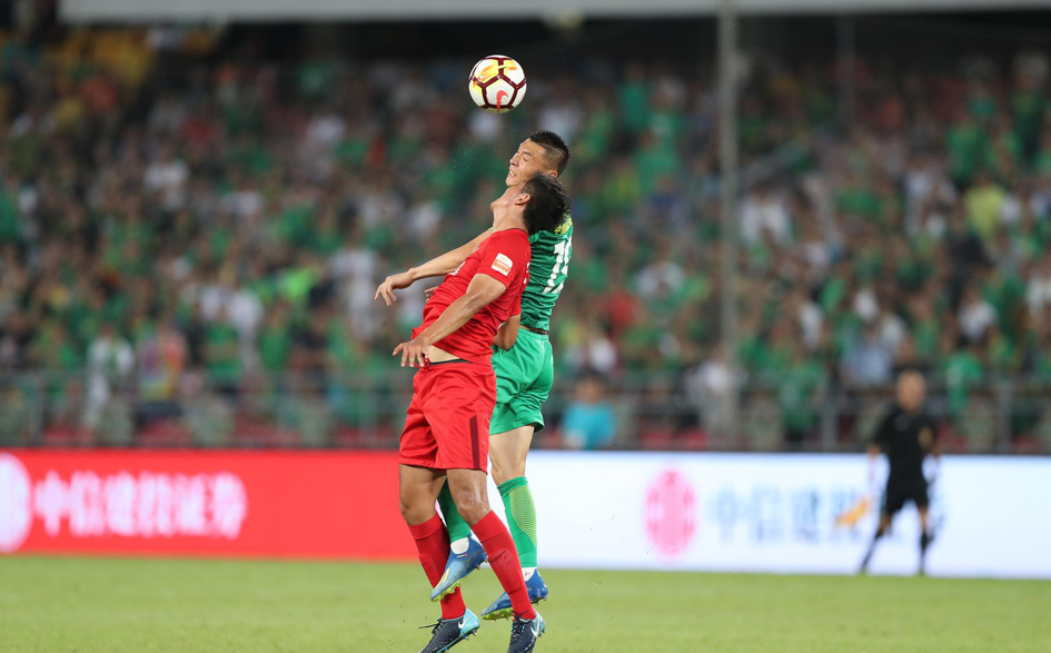 BOB体育官网关于清晨社区盾焦点战，塞维利亚官宣签约，震撼外界，资深球员宣示担当的信息