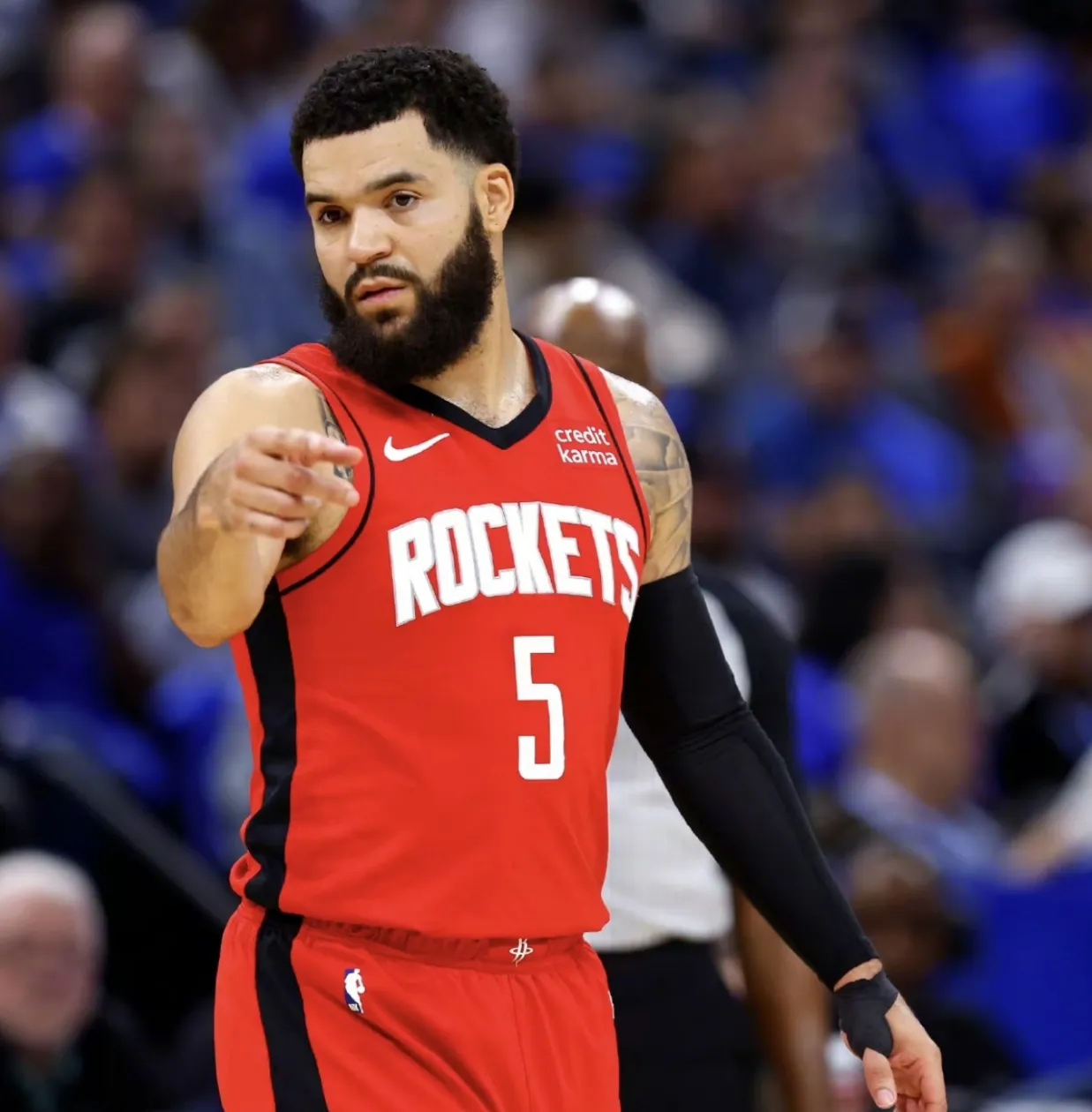 国王杯关键时刻再迎强敌;波士顿凯尔特人队长鼓劲;主帅态度——气氛紧张;年轻球员得到机会的简单介绍 国王杯关键时刻再迎强敌;波士顿凯尔特人队长鼓劲;主帅态度——气氛紧张;年轻球员得到机会的简单介绍